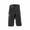 MOUSTACHE Short Vtt